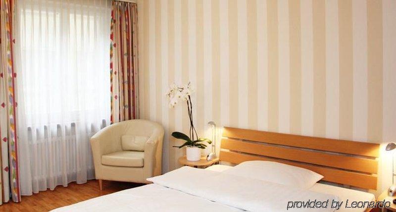 Hotel Roter Turm 졸로투른 객실 사진