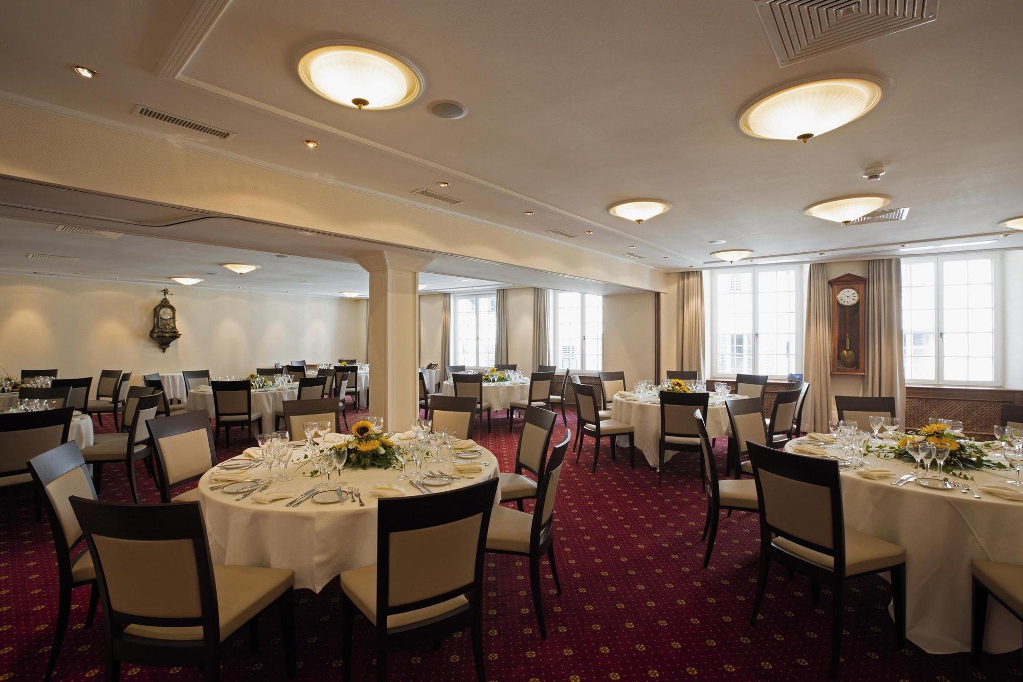 Hotel Roter Turm 졸로투른 외부 사진